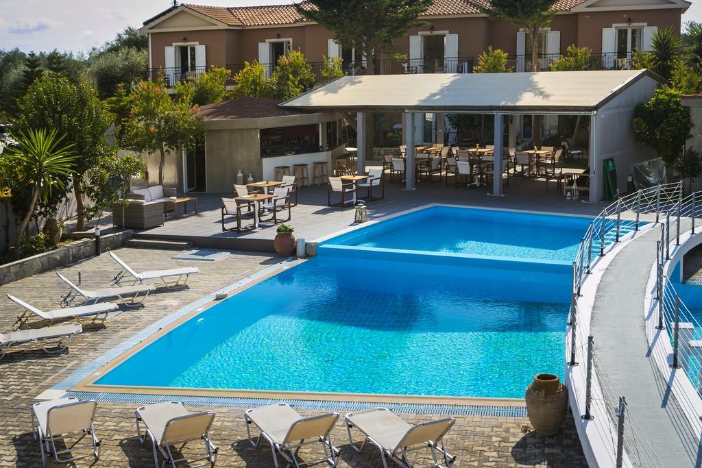 Olive Grove Studios & Apartments Свороната Екстер'єр фото