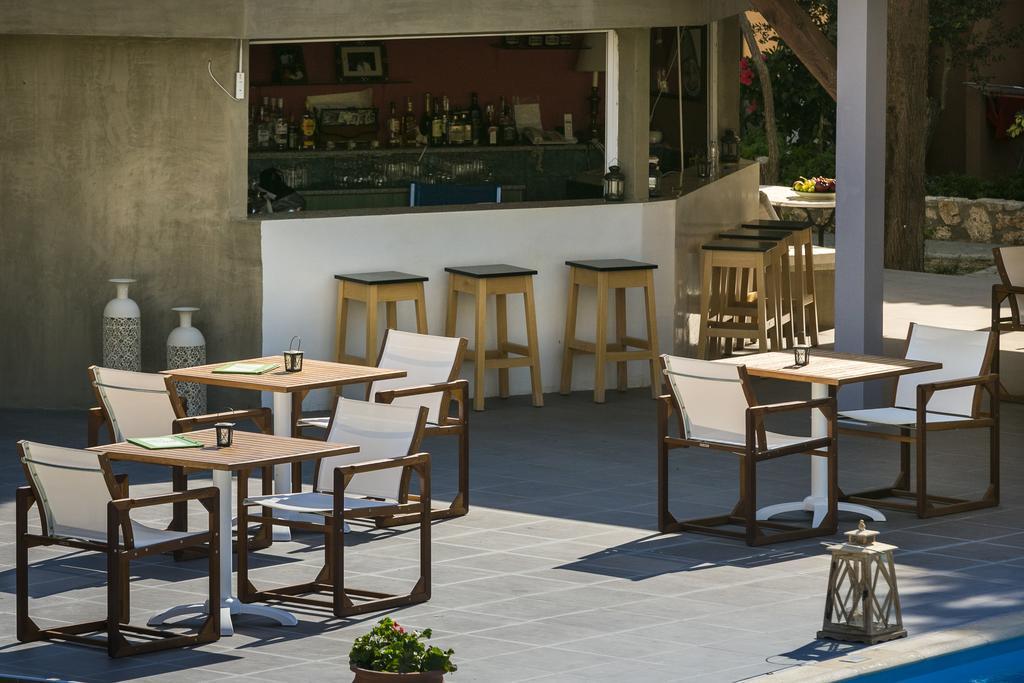 Olive Grove Studios & Apartments Свороната Екстер'єр фото