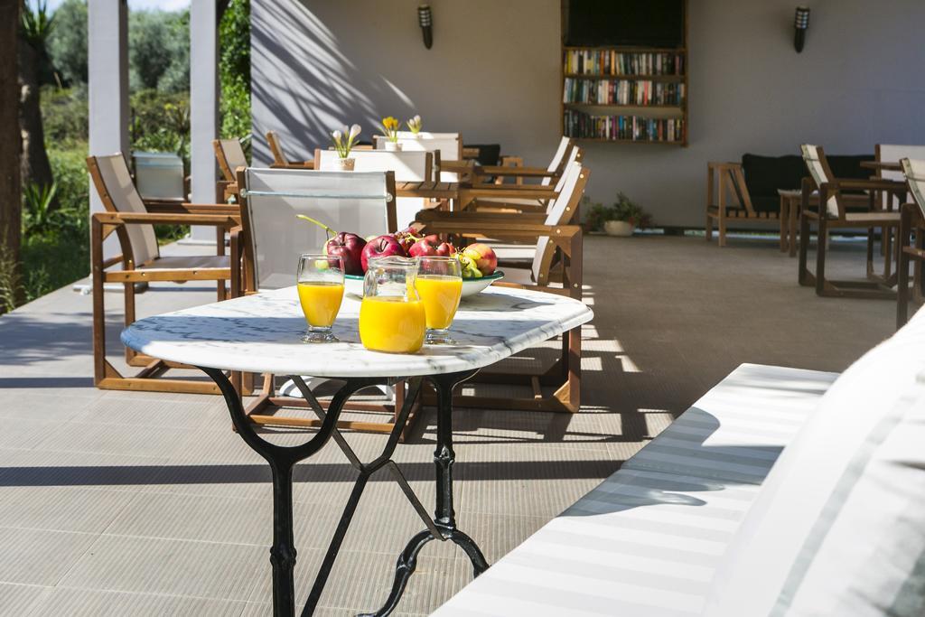 Olive Grove Studios & Apartments Свороната Екстер'єр фото