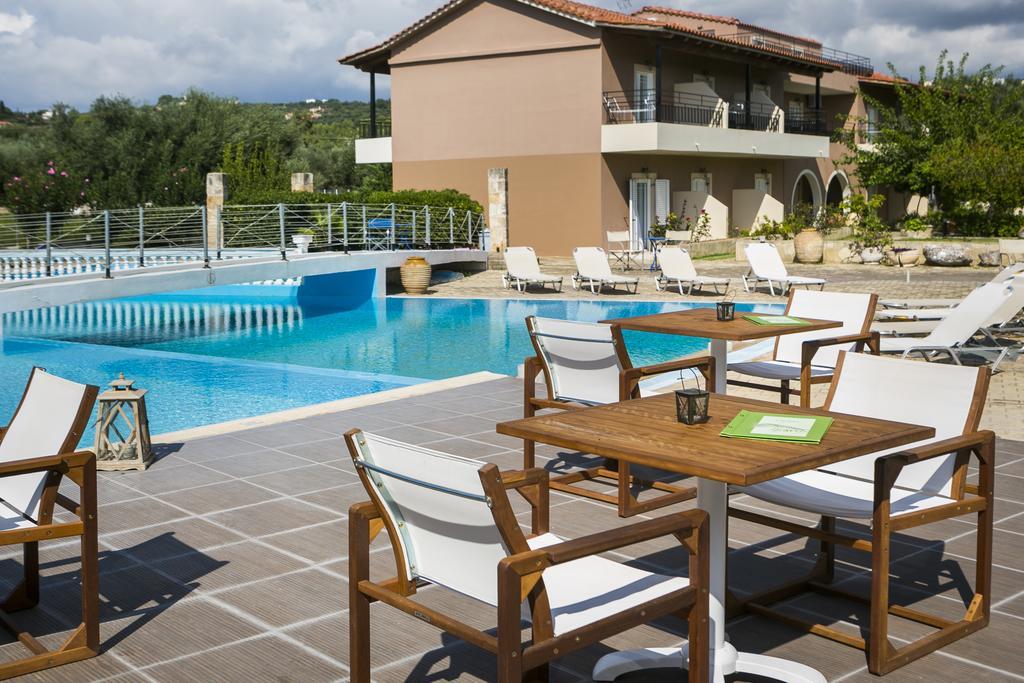 Olive Grove Studios & Apartments Свороната Екстер'єр фото