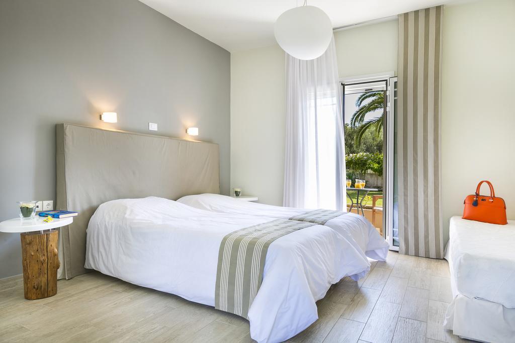 Olive Grove Studios & Apartments Свороната Екстер'єр фото