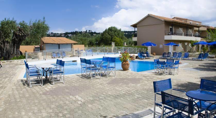 Olive Grove Studios & Apartments Свороната Екстер'єр фото