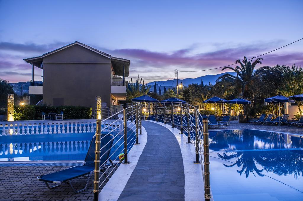 Olive Grove Studios & Apartments Свороната Екстер'єр фото